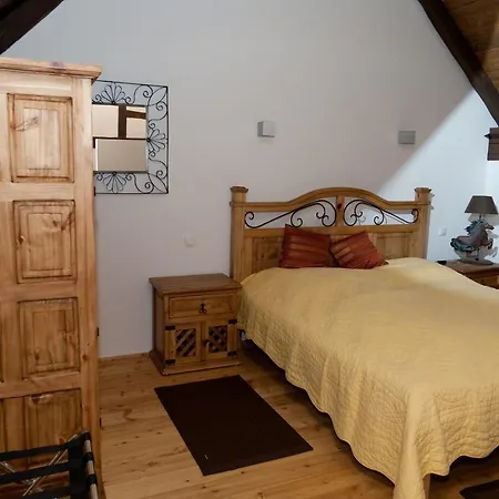 Hof Liebeneck Bed & Breakfast